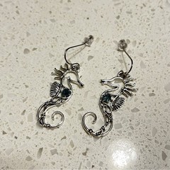 Vintage Boho Style Retro Oxidized Silver Sea Horse Pendant Earrings