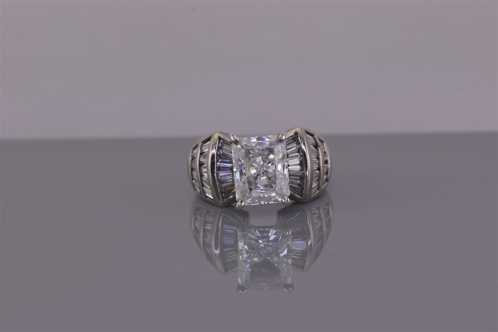 Sterling Silver Emerald Cubic Zirconia Baguette Channel Set Band Ring 925 Sz: 6