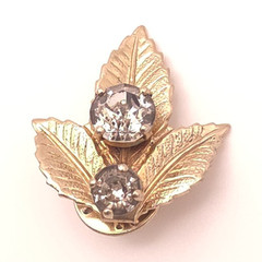 Gold Tone Leaf Pin Clear Round Crystal Rhinestones Prong Set Clutch Back