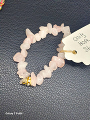 Pink Quartz Chip Stone Beaded Stretch Bracelet with Gold Tone Spacer, Sizable