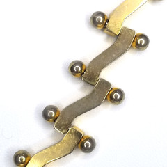 Zig Zag Statement Necklace Flat Barbell Gold Tone 18 In L x 1/2 In Clasp Closure