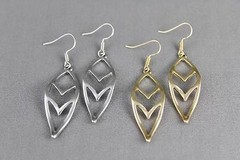 silver teardrop dangle earrings chevron V pattern 2.25 inches long liteweight