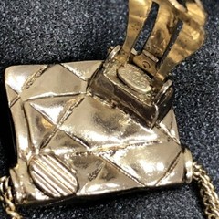 CHANEL Earrings AUTH Logo Coco kenken CC Gold Matelasse Bag Motif Swing Vintage