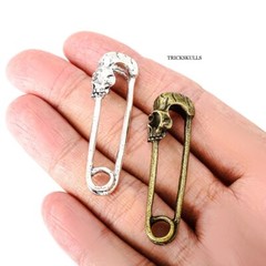 (3) Skull Head Non-Opening Retro Bronze Safety Pins Ornaments Charms DIY Crafts