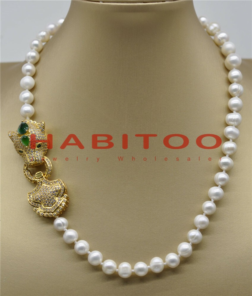 9-10mm white freshwater pearl near round necklace leopard clasp
