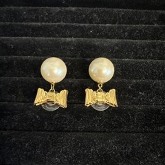 Kate Spade “All Wrapped Up” Gold Bow And Pearl Drop Earrings