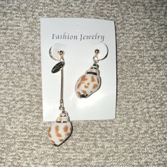 Gold White & Brown Natural Shell Dangle/Drop Earrings Butterfly Back Beach