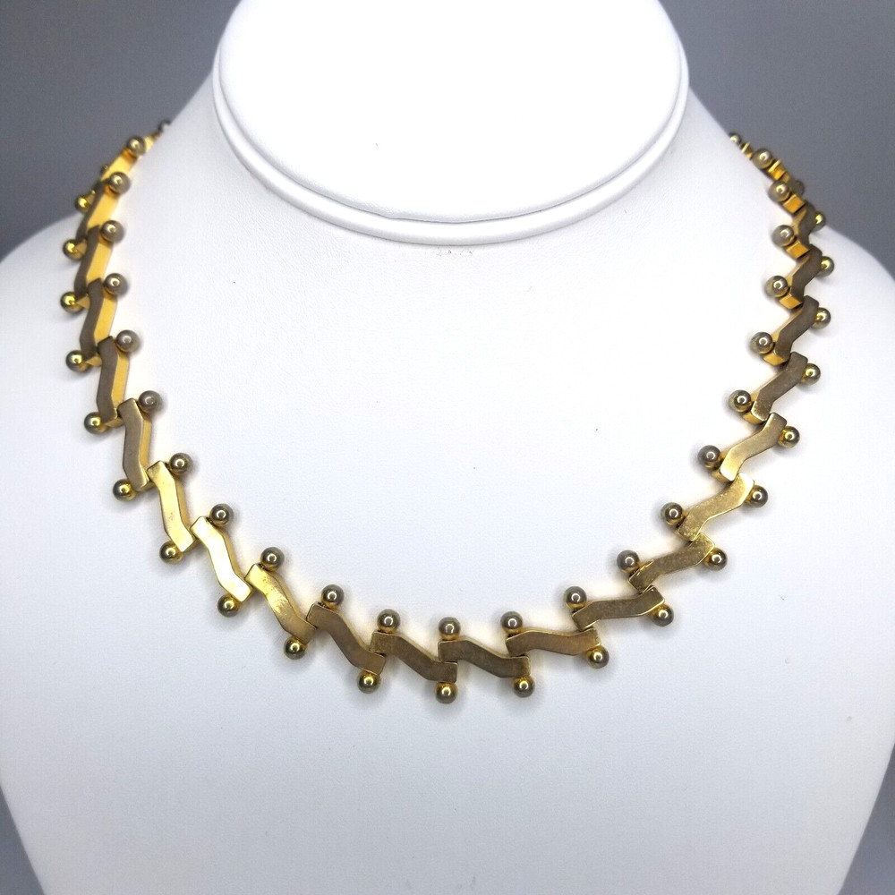 Zig Zag Statement Necklace Flat Barbell Gold Tone 18 In L x 1/2 In Clasp Closure