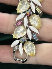 Vtg Signed LISNER Lucite Moonglow Yellow Leaf Bracelet Multi Rhinestone Enamel