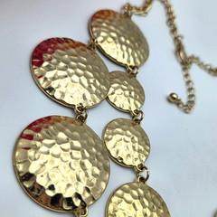 Hammered Gold Tone Disc Statement Necklace Layered Circle Bib 23 In adj. Modern