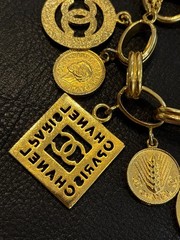 CHANEL Bracelet Bangle AUTH Coco Mark chain Logo Vintage Rare GOLD Icon 28 F/S