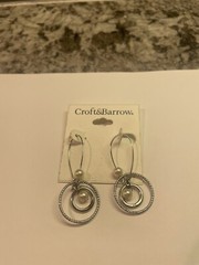 Croft & Barrow Kohl’s NWT Earrings Pierced Faux Pearl Dangle Silver Tone