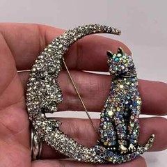 Vintage Rhinestone Cat Brooch Cat on The Moon Animal Enamel Pin