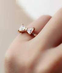 Beautiful *Bow* Gold 1.0 Cts Cubic Zirconia Engagement Wedding Ring SZ 5-8 RS73