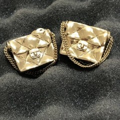 CHANEL Earrings AUTH Logo Coco kenken CC Gold Matelasse Bag Motif Swing Vintage