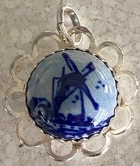 VTG Silver Plated Dutch Delft Ceramic Hand-Painted Windmill Necklace Pendant