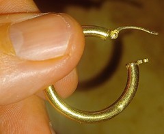 ONE (1) SINGLE INDIVIDUAL 14k SOLID GOLD 1″ HOOP EARRING…..SEE DESCRIPTION