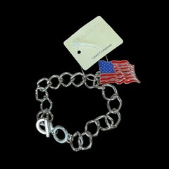 American Flag Charm Bracelet Silver Tone Metal USA United States Of America