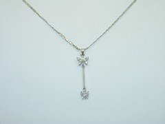 14k White Gold Diamond necklace