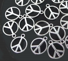 20 Antique Silver Pewter/ Alloy Peace Sign Filigree Charm Pendant Beads 14mm