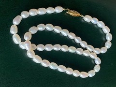 Vintage White Freshwater Cultured Pearl Necklace – 40cm Rice Bead Choker Pin