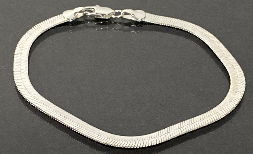 Slinky Bright Silver Plated 4.76mm Flat Snake Chain 8″ Bracelet W/ Lobster Clasp