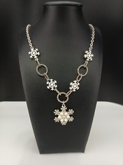 Winter Wonderland Silver tone snowflakes enamel & faux pearls necklace