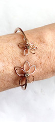 Flower Hinged Bangle Bracelet Modernist Minimalist Open Work Rose Gold Tone 6-8
