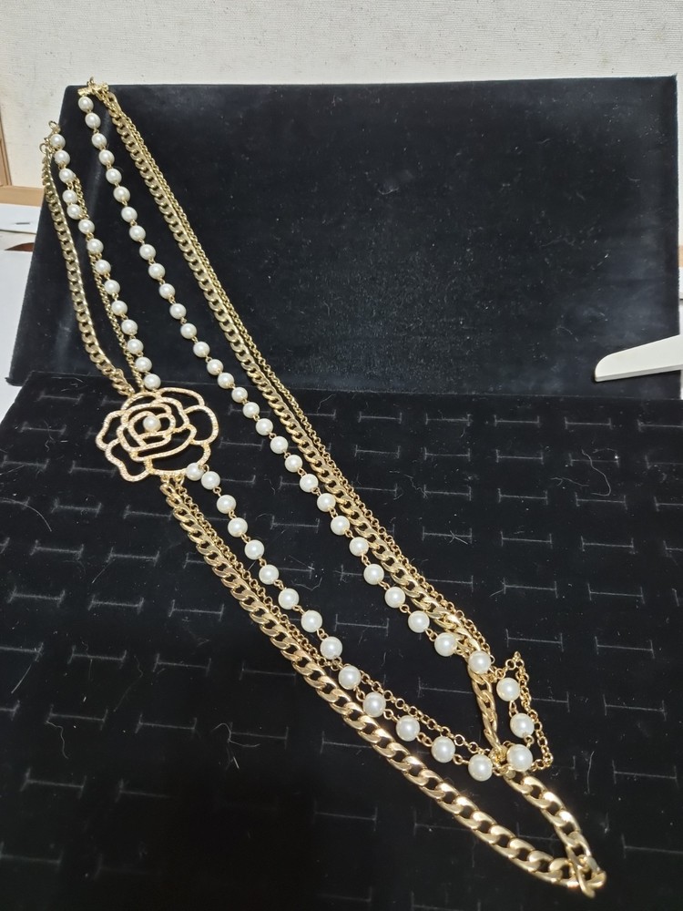 Super Long Necklace Mixed Chain and Pearl Gold Tone Rose Pendant 38 Inches