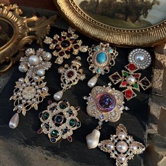 10pcs Vintage Pearl Brooch Royal Court Gem Pin Luxury Coat Badge Jewelry Gift