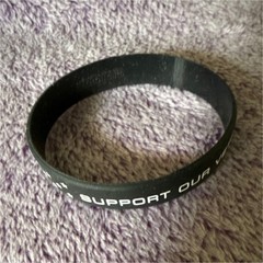 Black White Silicone ‘Support Our Veterans’ Stackable Awareness Bracelet