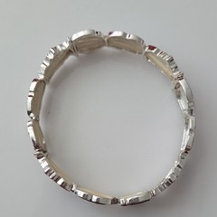 USA Flag Charm Stretch Link Bracelet Silver Tone Red White Blue Patriotic