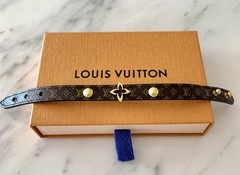 Louis Vuitton Monogram Blooming Leather Bracelet Gold Flower