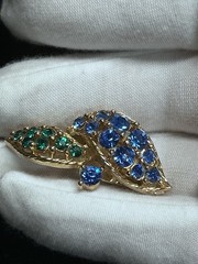 Signed Lisner Blue Green Rhinestone Brooch & Clip On Earrings Set Demi Parure