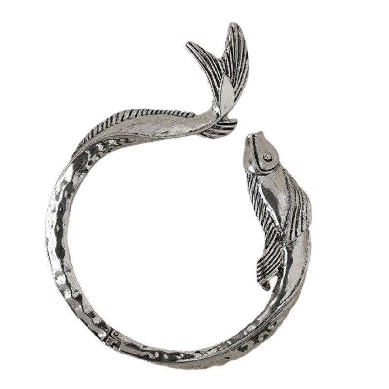 Cuff Necklace Alloy Texture Unique Neck Jewelry Present for Fashion Individuals