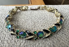 Vintage Signed Lisner Bracelet – 7 ½” – Peacock AB