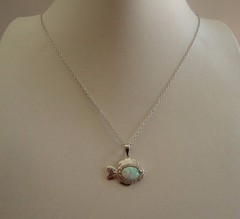 925 STERLING SILVER FISH PENDANT NECKLACE W/ WHITE OPAL & ACCENTS/18”CHAIN