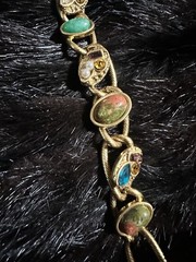 Gold Tone Bar Link Charm Bracelet Dangle Oval Glass Stones Bezel 7in