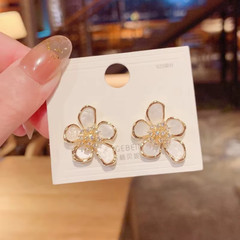 Trendy Elegant White Acrylic Zircon Flower Earrings for Women