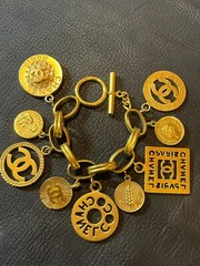 CHANEL Bracelet Bangle AUTH Coco Mark chain Logo Vintage Rare Gold Icon F/S