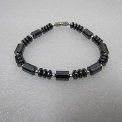 Women’s Jewelry Black Bracelet Hematite Beads None Magnetic