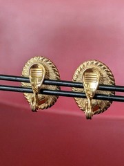 Monet Twist Rope Gold Tone RED Brown Acrylic Oval Cabochon Studs Clip Earrings