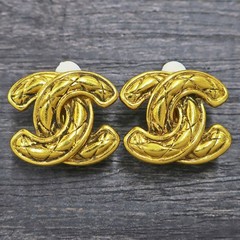 CHANEL Gold Plated CC Logos Matelasse Vintage Clip Earrings #1403c Rise-on