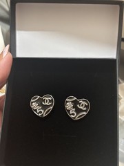 Chanel pink earring