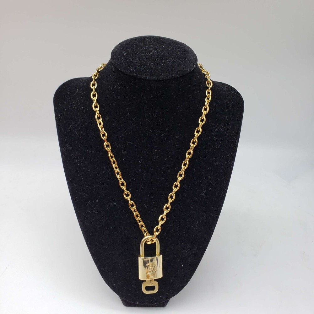 100% Auth Louis Vuitton Lock & Key with Unbranded Gold Plated Chain Necklace #