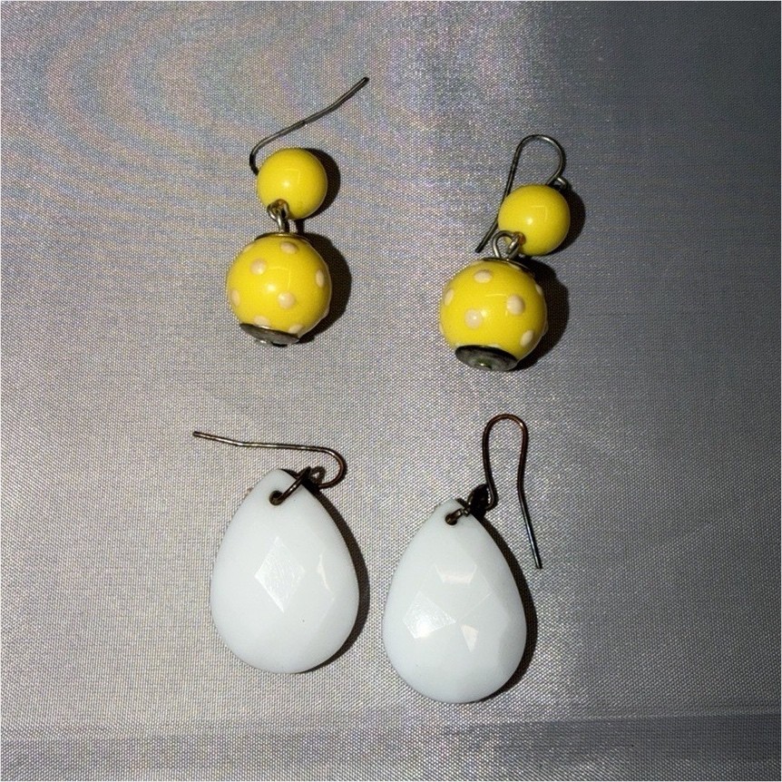 Yellow Beaded & White Teardrop Dangle Plastic Earrings Set, Hook Closure