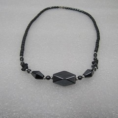Women’s Jewelry Black Necklace Hematite Beads None Magnetic