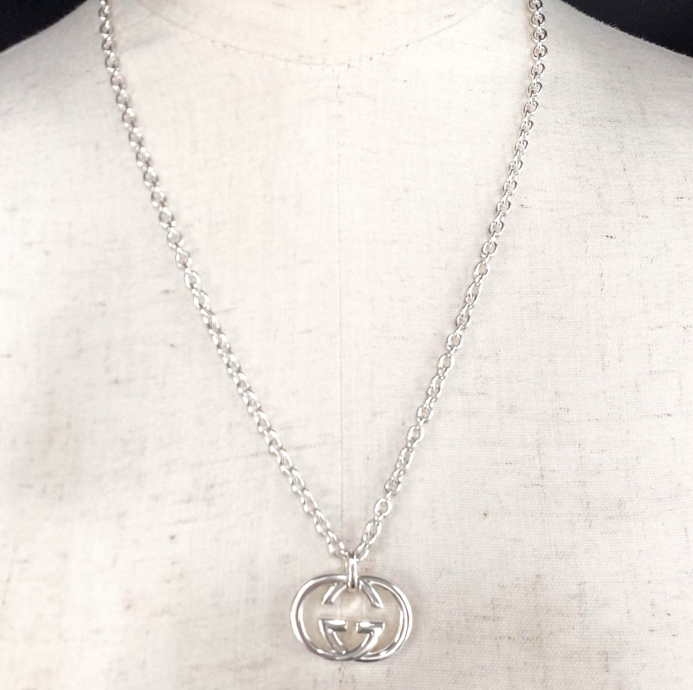 Gucci Interlocking GG Logo Sterling Silver 925 Necklace Pendant with Box