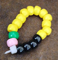 Multicolor Plastic Round Beaded Bracelet – Yellow Black Green Pink White