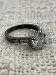 Silver Toned Round Clear White Gem & Accent Stones Band Ring Size 8